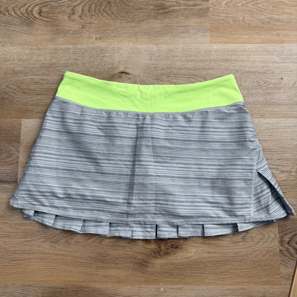 Lululemon (Gray/Neon) Pace Setter Pleated Skirt Women Size 8